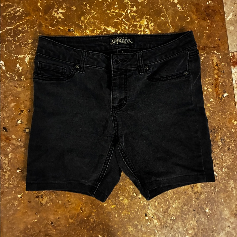 d. jeans Black Jean Shorts Classic Denim Style